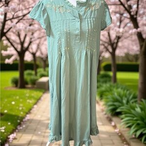 Cover Corner Embroidered Button-Down Midi Dress in Light Green